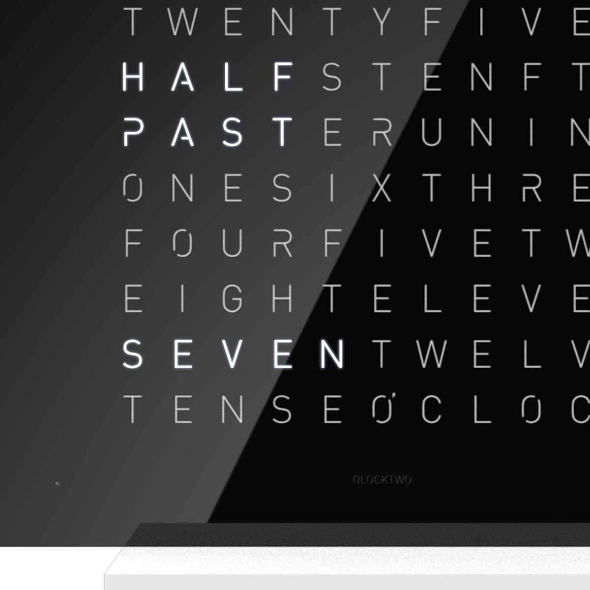 QLOCKTWO Earth 13,5 – Pure Black Ice Tea