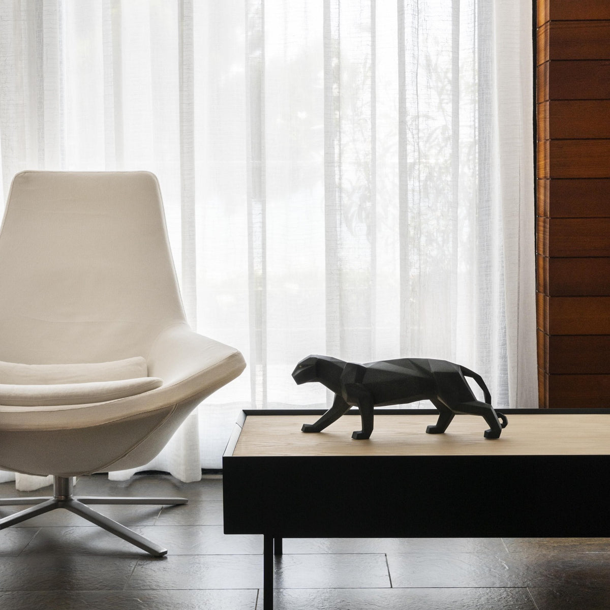 Panther, matt svart